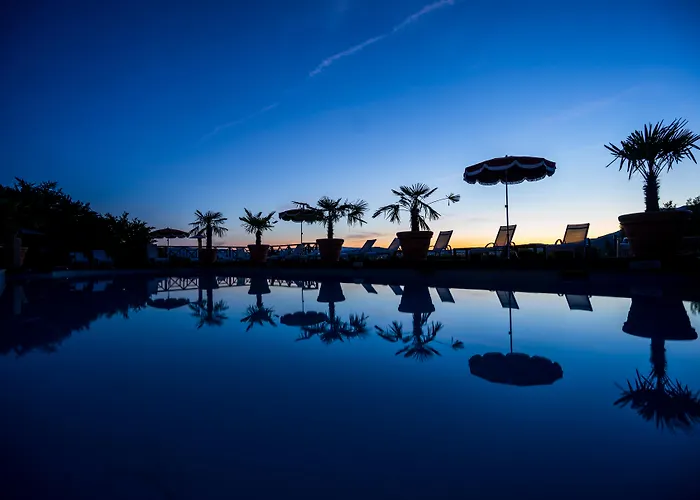 Les Trésoms Lake&Spa